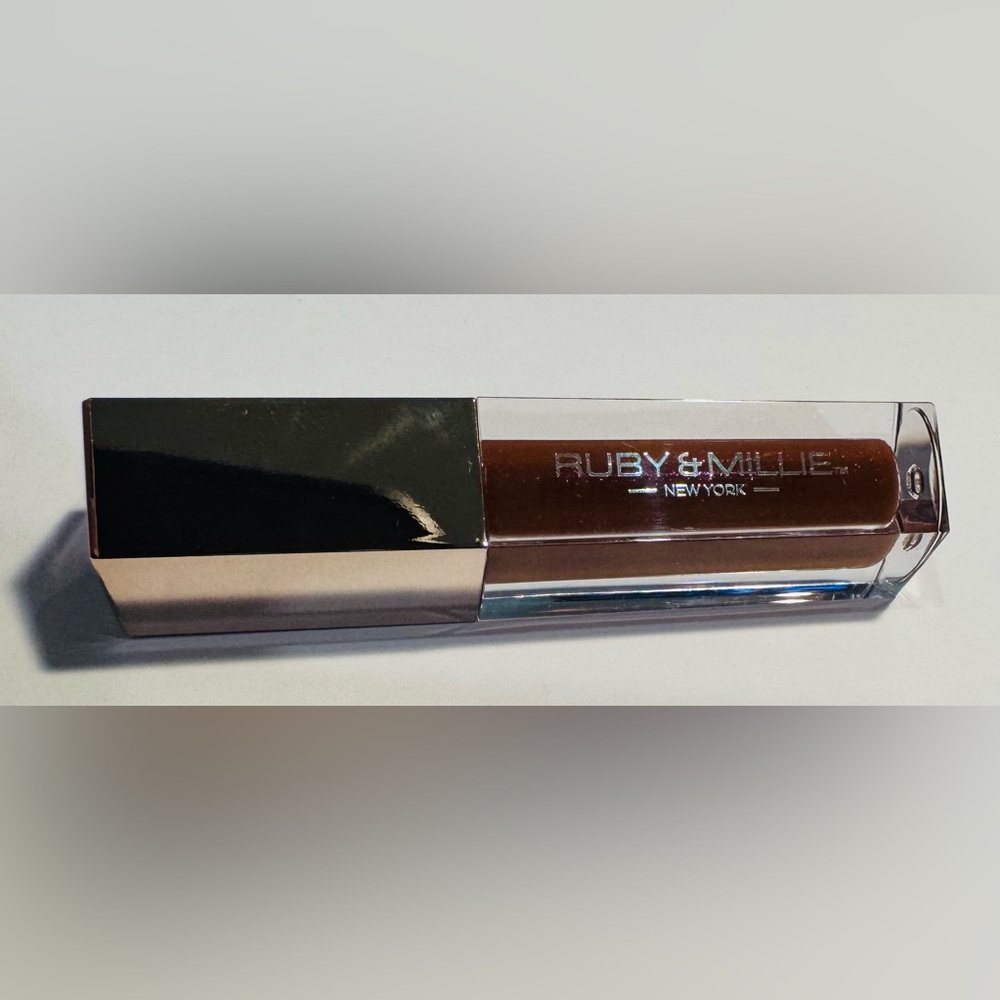 Ruby & Millie Shimmer Lip Gloss Hot Cocoa 4mL NWOT